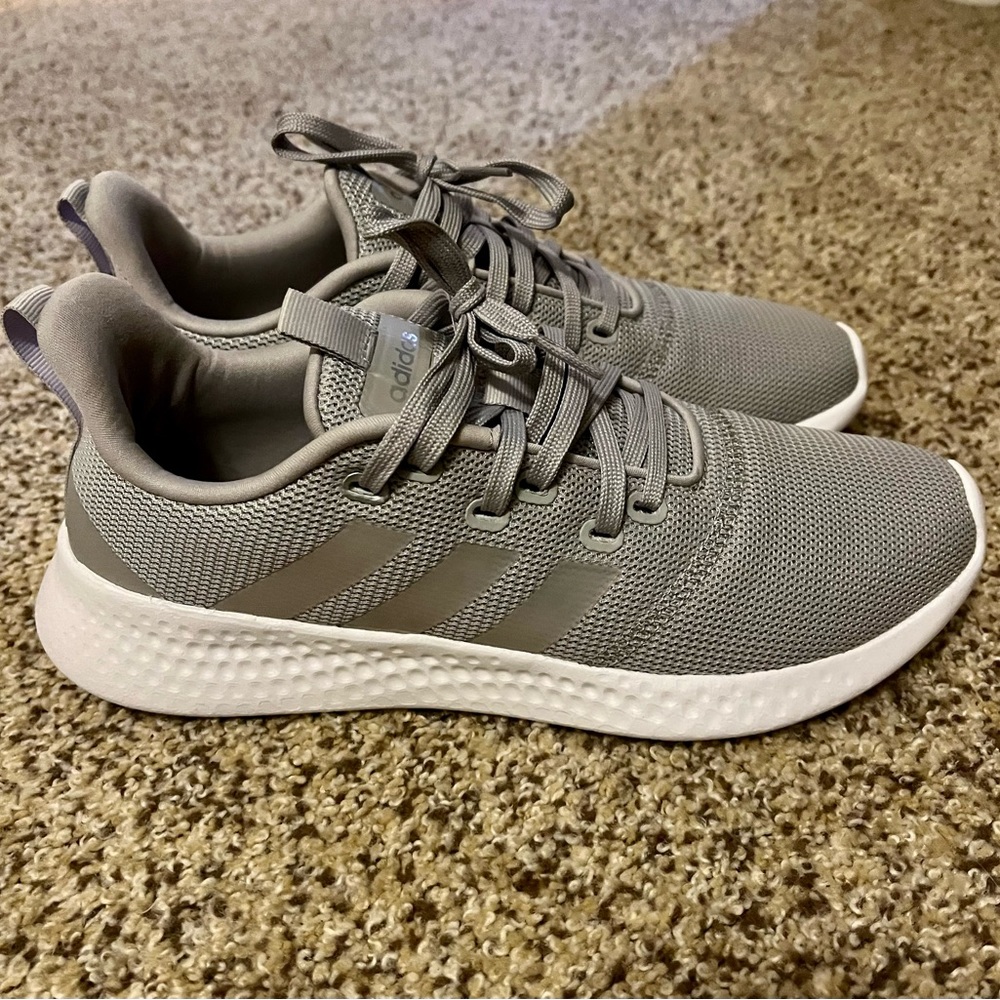 Women’s Adidas Cloudfoam Comfort- 8.5 - New Without Tags